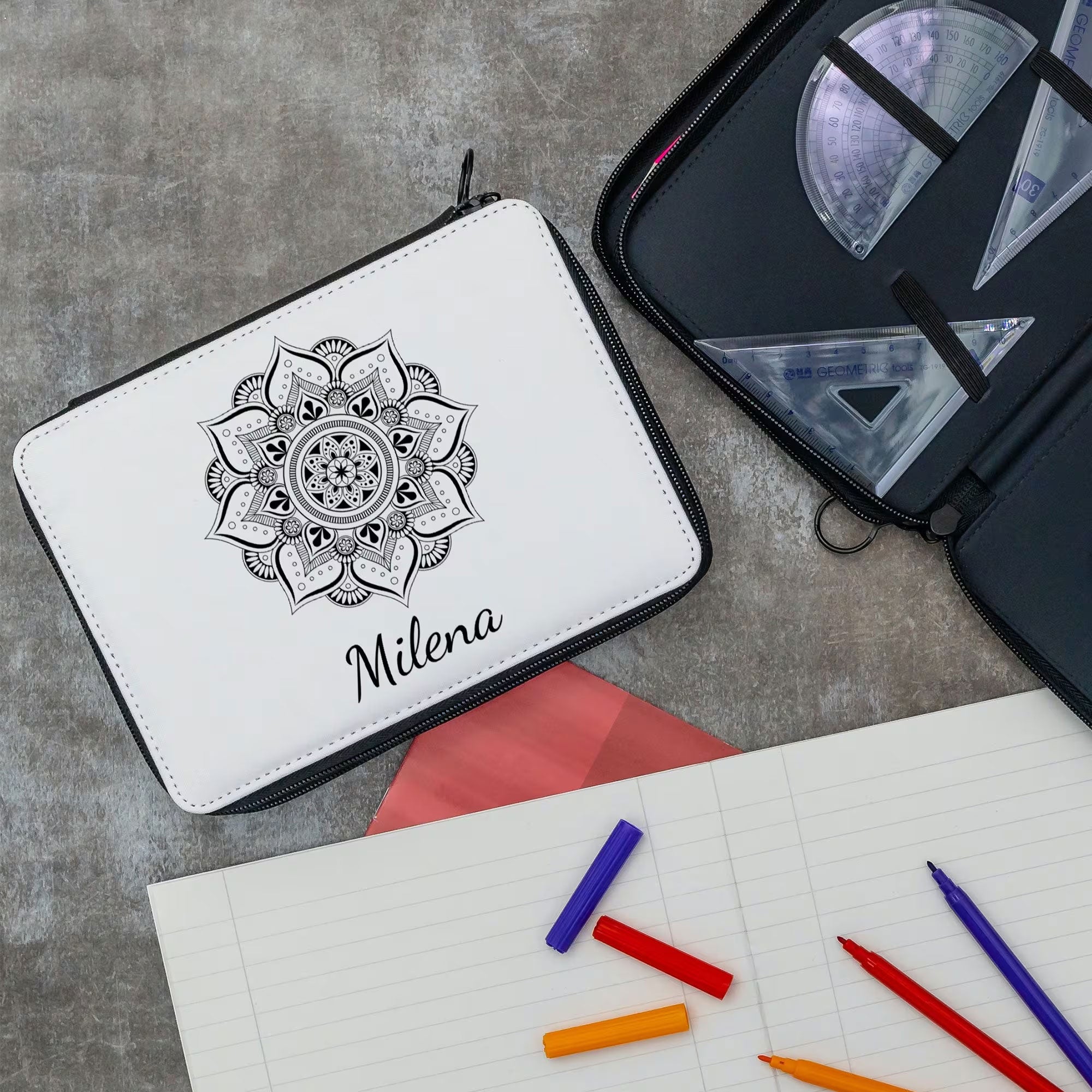 Personalisiertes Federmäppchen mit Wunschmotiv - kinder-druckerei.de